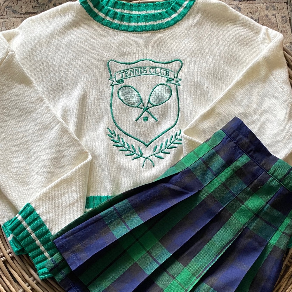 (Set) Sweater & Aerie mini plaid skirt 

* sweater size small 
* skirt medium